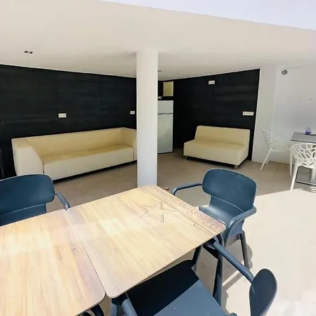 Lujo Playa Piscina Jardin Barbacoa Ideal Familias Y Grupos Βίλα *