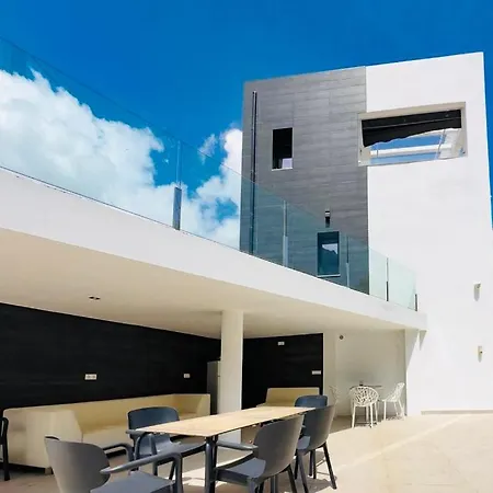 Lujo Playa Piscina Jardin Barbacoa Ideal Familias Y Grupos *