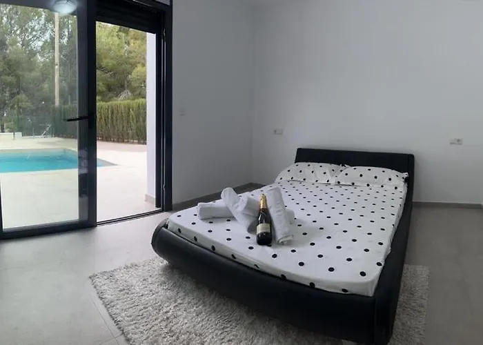 Lujo Playa Piscina Jardin Barbacoa Ideal Familias Y Grupos